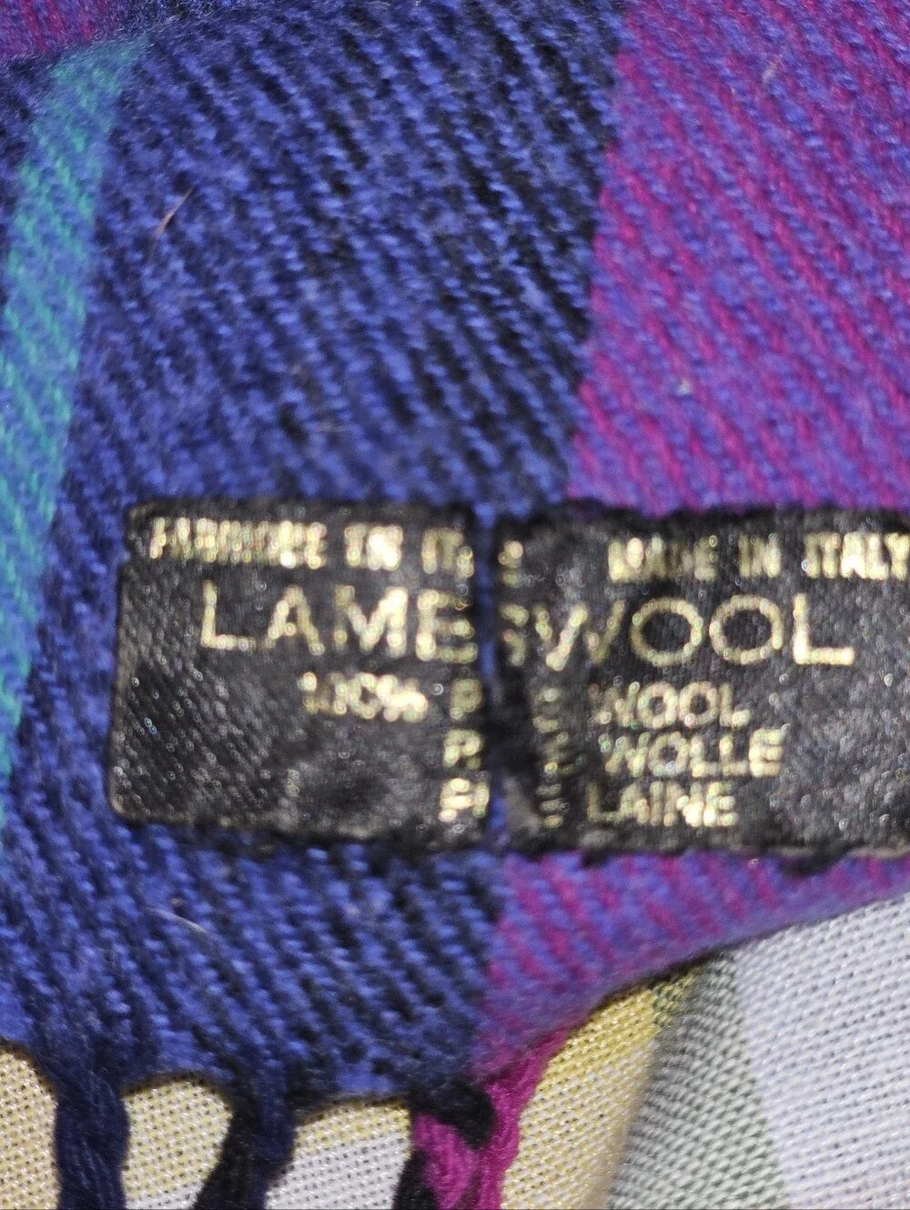 Premium lambs wool/ Classic vertical striped pattern Fringed ends